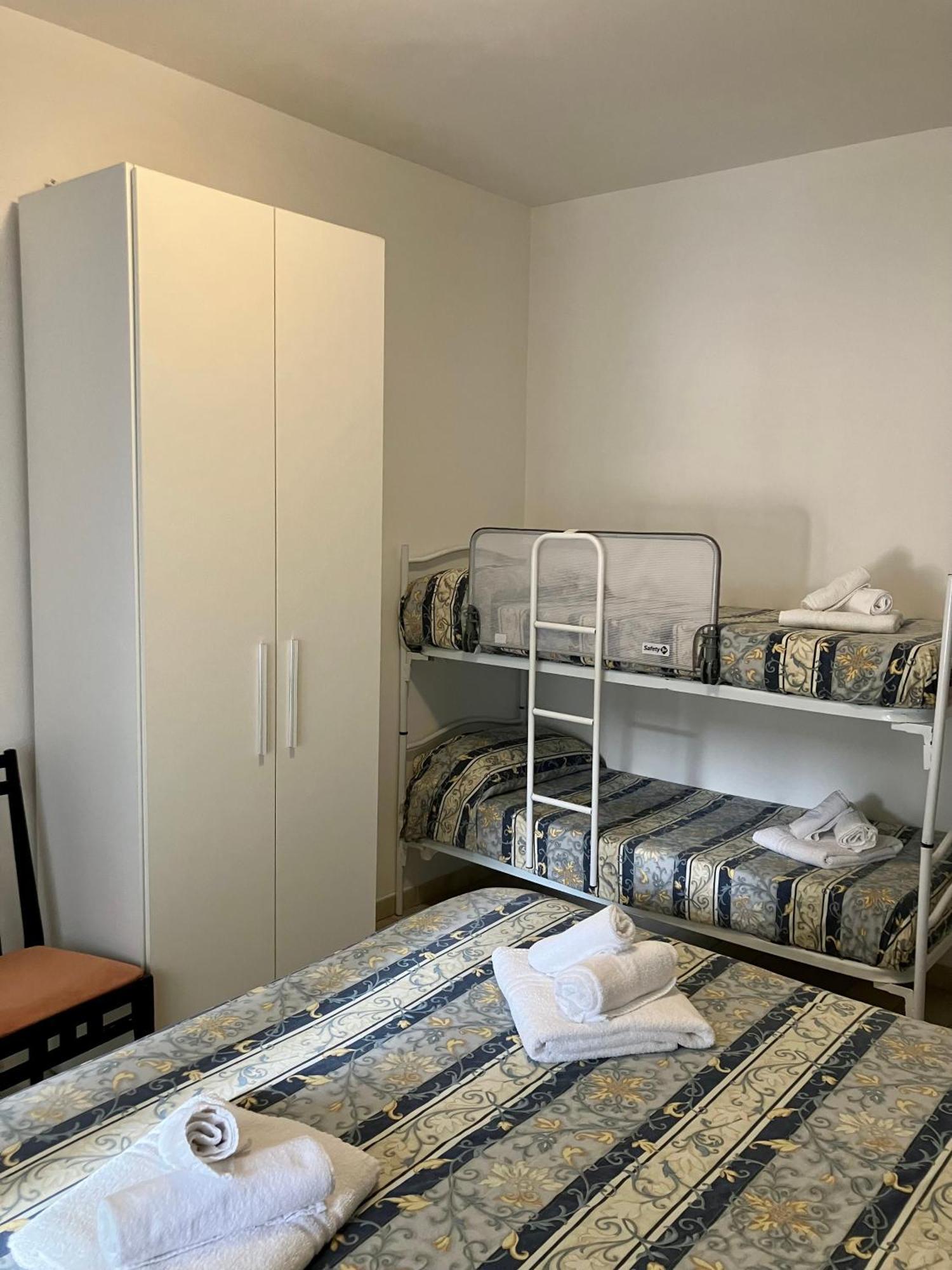 Hotel Ginevra E Residence カットーリカ エクステリア 写真