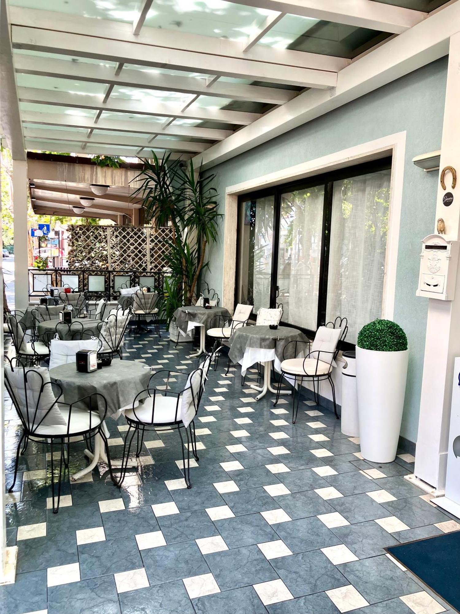 Hotel Ginevra E Residence カットーリカ エクステリア 写真
